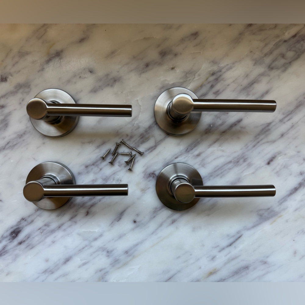 NWOT Delaney hardware 2 sets (4 knobs) brushed nickel dummy knobs with hardware